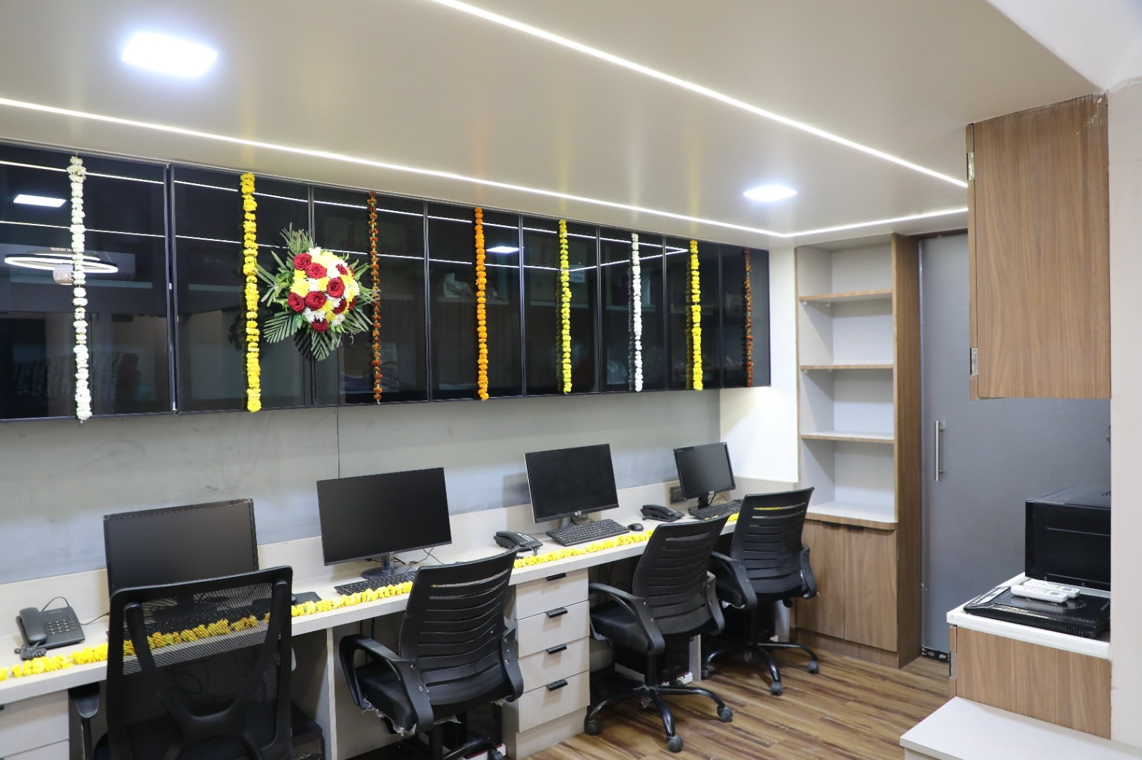 Shreyas Office